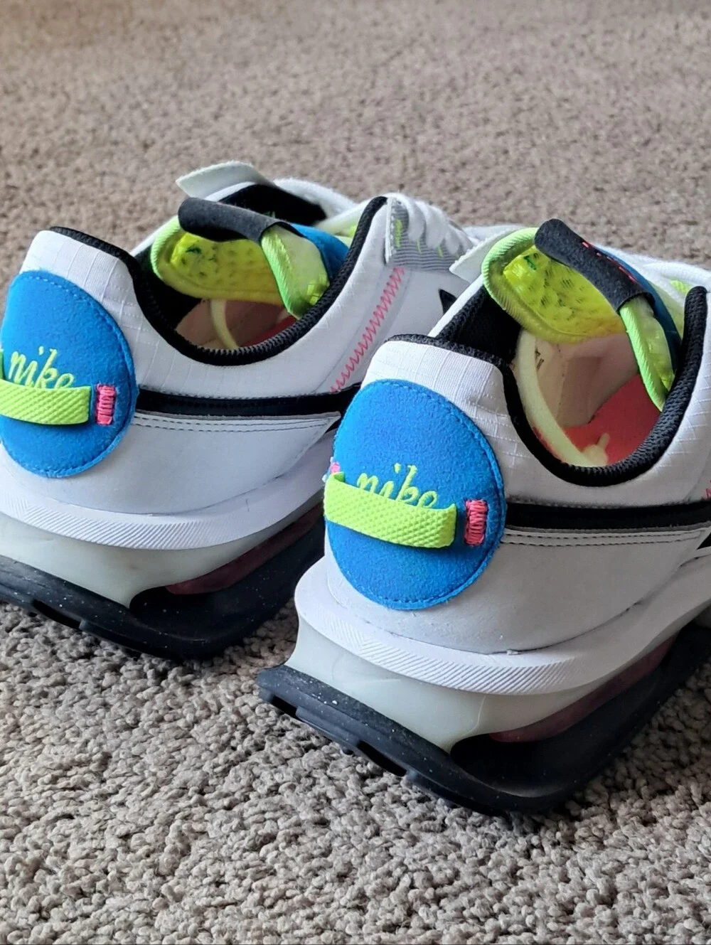 Nike Air Max Pre Day Shoes Men's 11 White Pure Platinum Volt Sneakers DZ4399-100